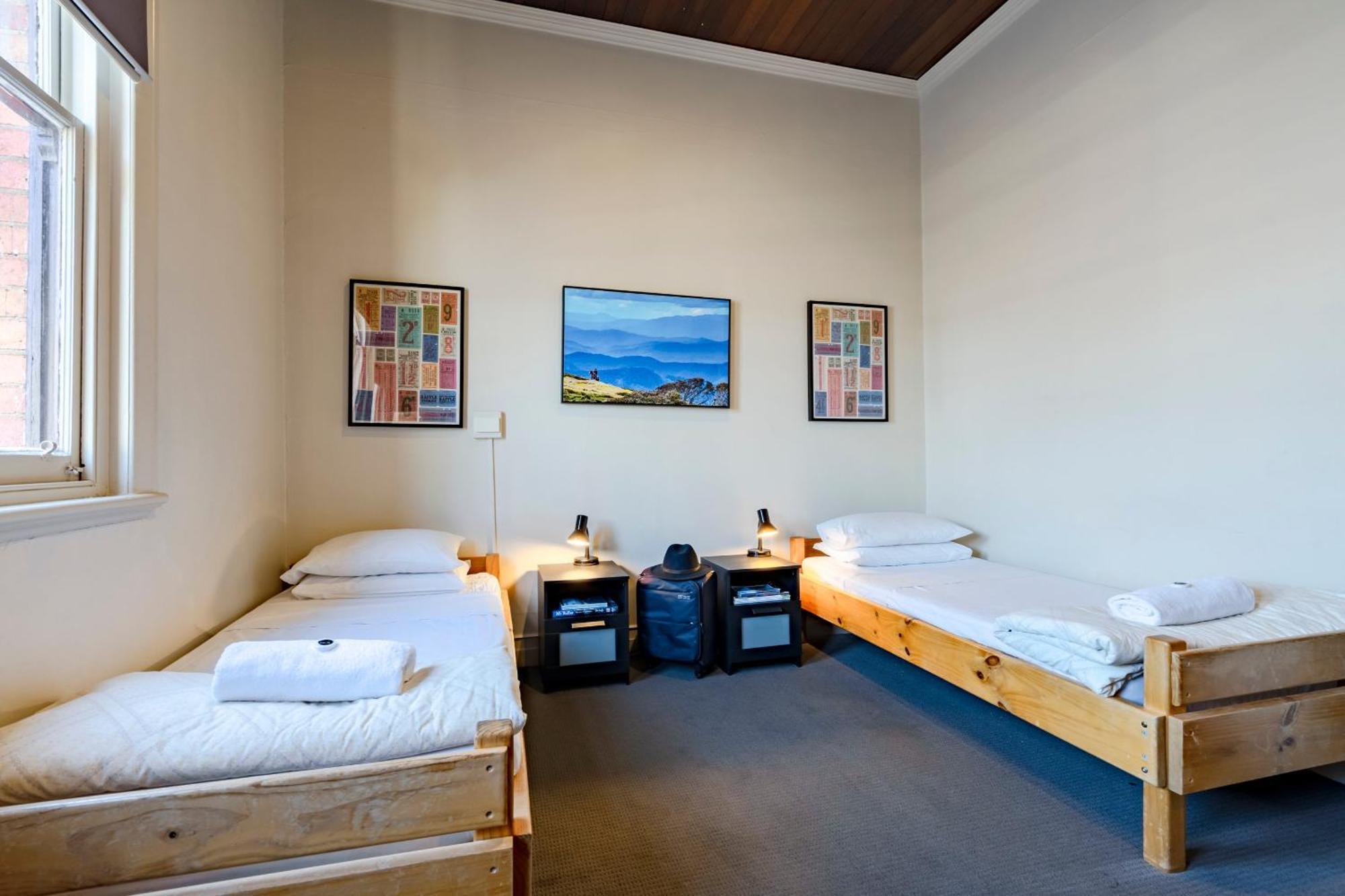 Delatite Hotel Мансфийлд Екстериор снимка