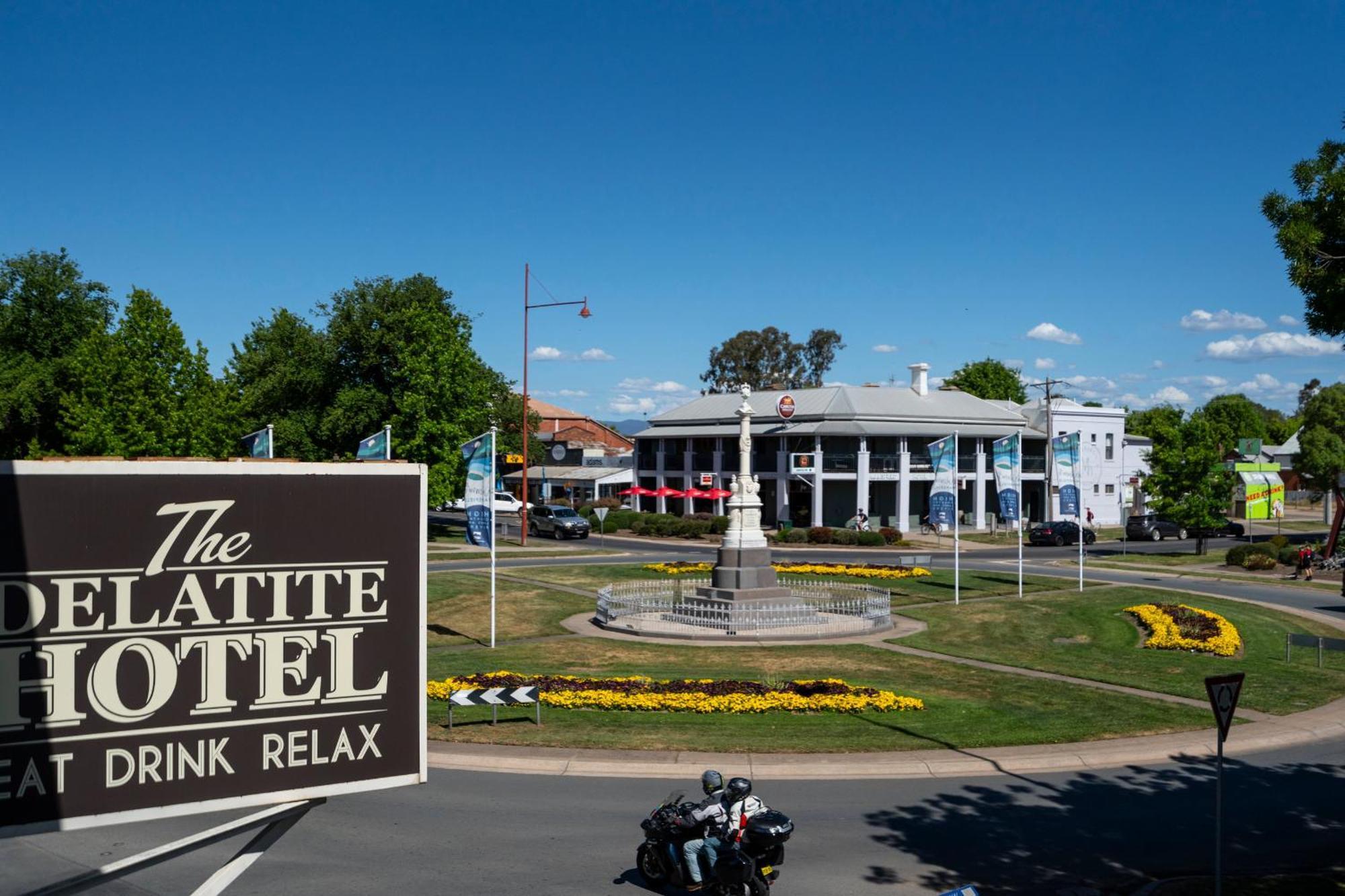 Delatite Hotel Мансфийлд Екстериор снимка