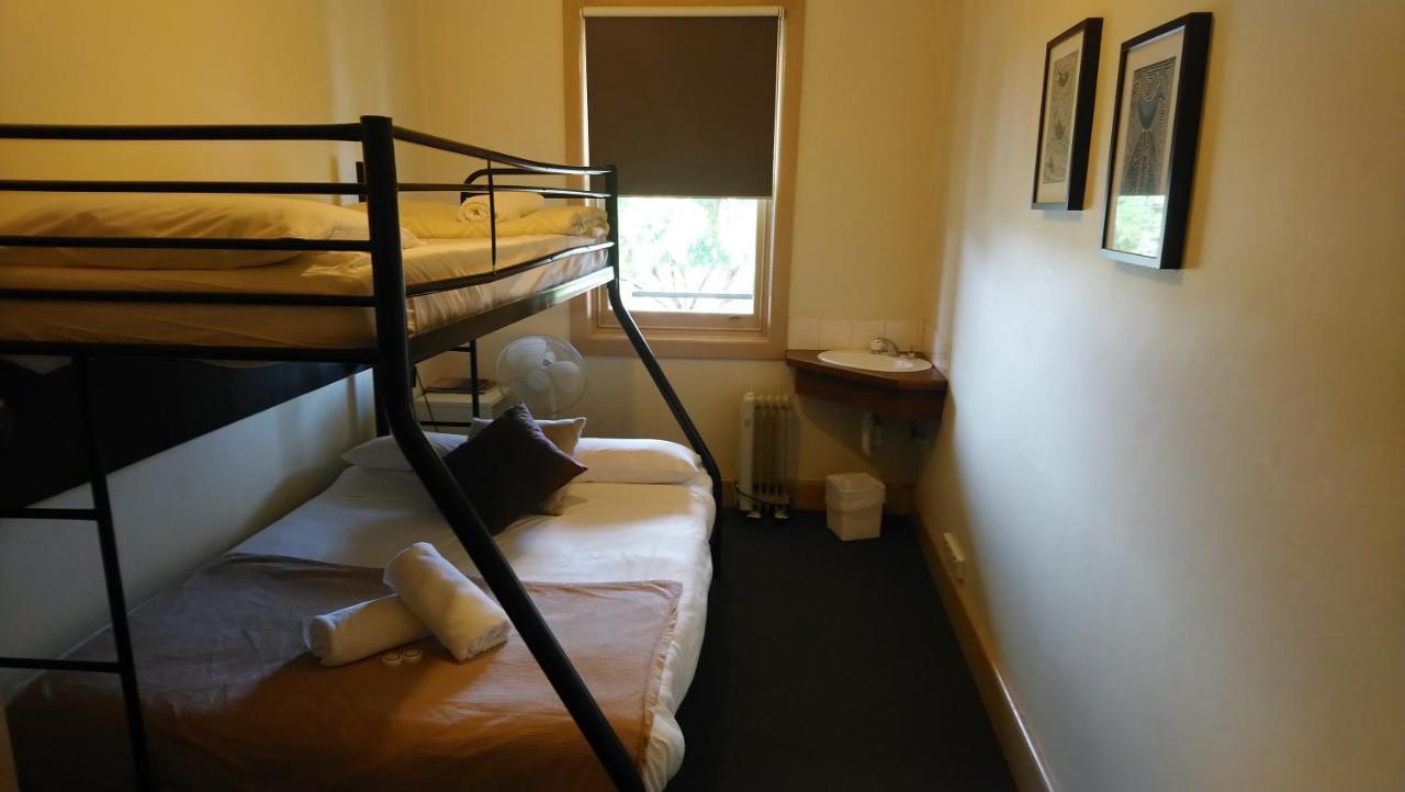 Delatite Hotel Мансфийлд Екстериор снимка