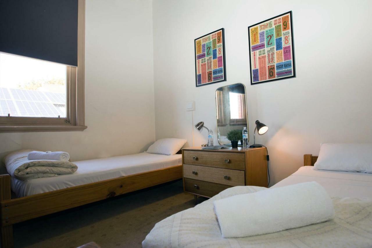 Delatite Hotel Мансфийлд Екстериор снимка